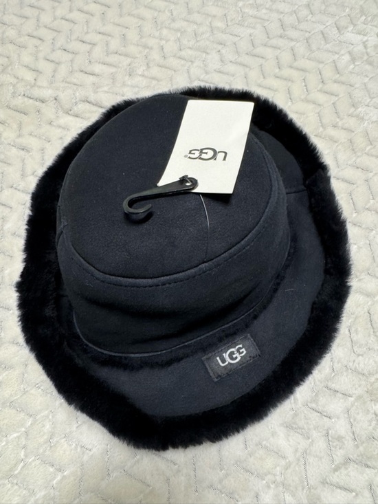 UGG Black Faux-Fur Bucket Hat main image 6